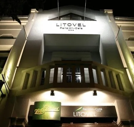 Litovel Отель Комарно